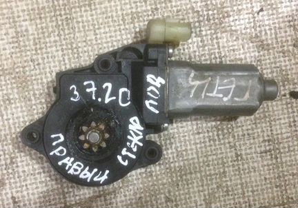 Моторчик двигатель стеклоподьемника Хендай Гетц