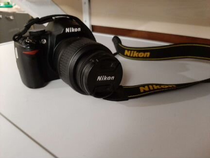 Nikon D3000 Зеркальный фотоаппарат