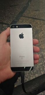 Телефон iPhone se