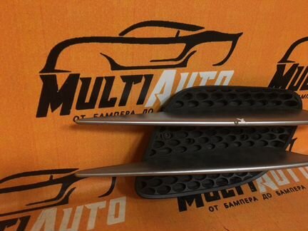 Накладка крыла передняя правая Mercedes Sl R230