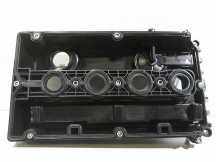 Клапанная крышка Опель Астра 1.6 36748412