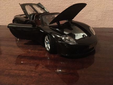 Модель Porsche Carrera GT