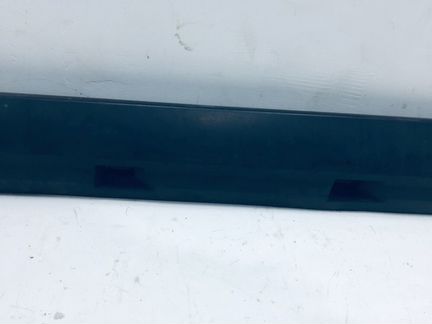 Накладка на порог левая Volkswagen Passat B6 2.0