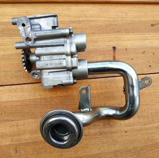 Маслянный насос Jaguar / Land Rover двигатель 3.0