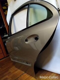 Дверь задняя Mercedes W211 левая