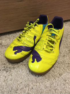 Футбольные бутсы puma