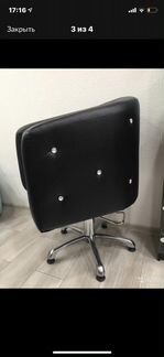 Кожаное кресло