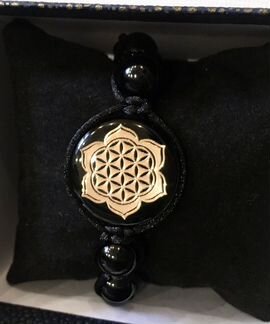 Браслет шамбала с розовым агатом цветок жизни