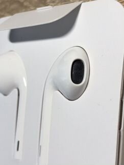 Наушники EarPods, AirPods