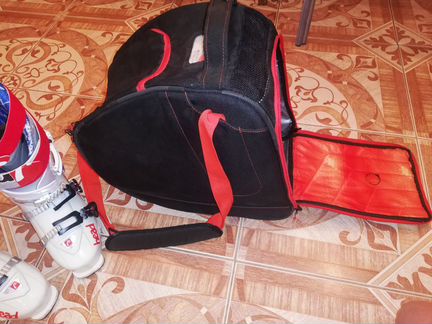 Ботинки горнолыжные