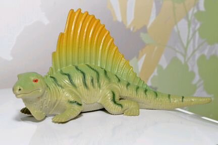 Динозавры игрушки