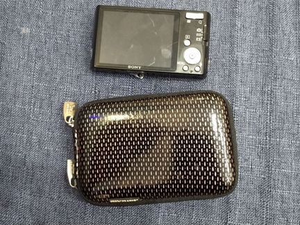 Компактный фотоаппарат