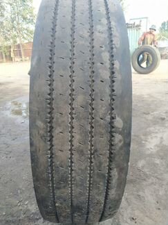Грузовая шина бу 295 80 R22.5 Кама