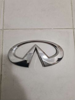 Эмблема значек Infiniti FX