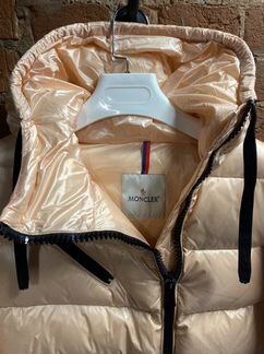 Пуховик Moncler
