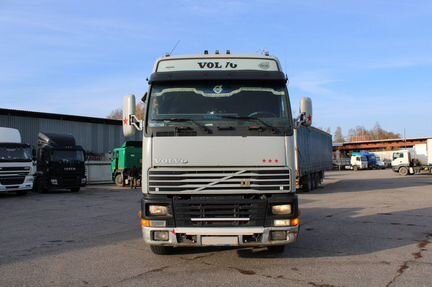 Седельный тягач Вольво фн12 Volvo FH12