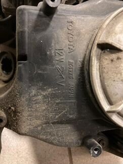 Фара правая Lexus LX570