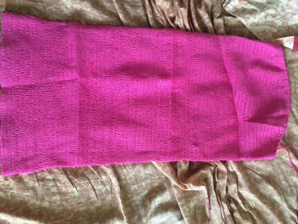 Розовое платье