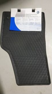 Оригинальный передний коврик VW Jetta 6