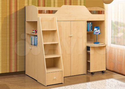 Кровать-чердак со столом и шкафом