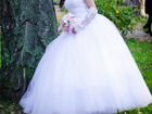 Свадебное пышное платье белого цвета 42-44 размера