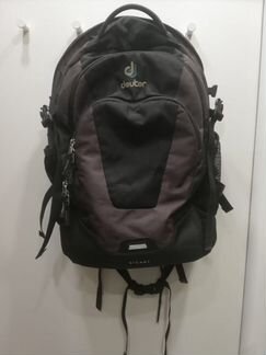 Рюкзак Deuter gigant на 32 л практически новый