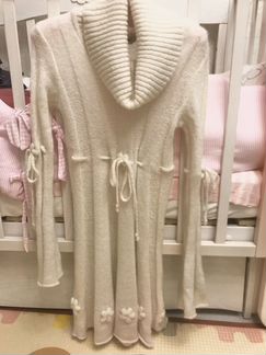 Платье вязаное