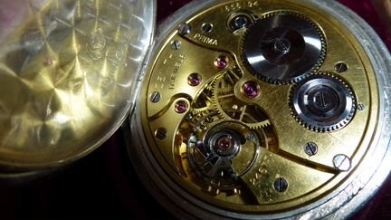 Очень редкие серебряные карманные часы Zenith