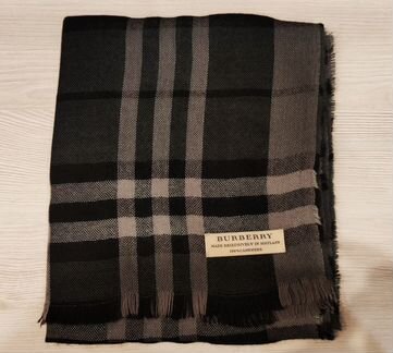 Оригинальный мужской шарф Burberry