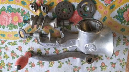 Мясорубка ручная СССР (1966 год)