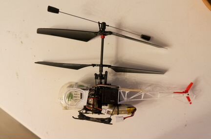 Радиоуправляемая модель вертолета