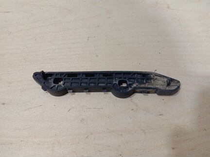 Кронштейн переднего бампера Mercedes Benz W176 AMG