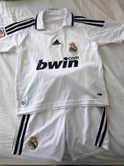 Спортивные футболки на мальчика 4-6 лет