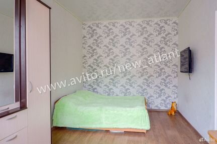 2-к квартира, 42 м², 3/3 эт.