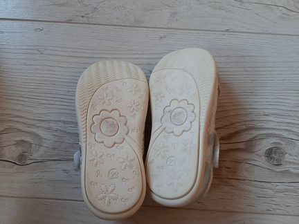 Туфли для девочки кожаные размер 23 новые