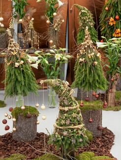 Эко-Елочки из живой хвои и других природных матери