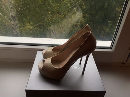 Лаковые туфли Lorenzi