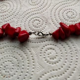 Бусы коралл