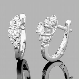 Золотые серьги с бриллиантами