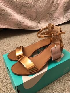 Босоножки Zara