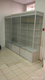 Торговые витрины пристенные