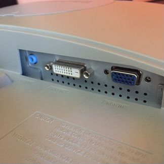 Монитор Samsung