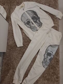 Костюм спортивный