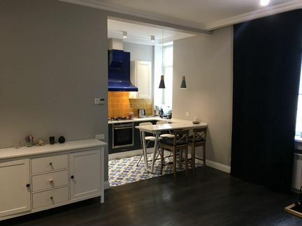 2-к квартира, 57 м², 3/10 эт.