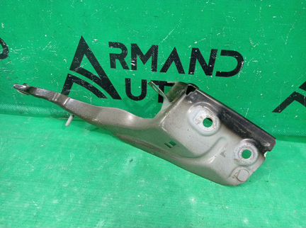 Кронштейн крыла передний правый Audi Q5 FY 2017