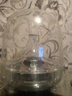 Колонки.Звук отменный.Почти новые.Стоят без дела