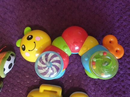 Huile Toys Игрушка-каталка Гусеница
