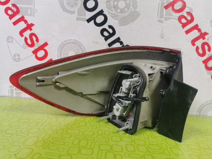 Фонарь правый Ford Mondeo 4 универсал 2.0 aoba