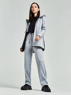 Костюм спортивный женский новый L