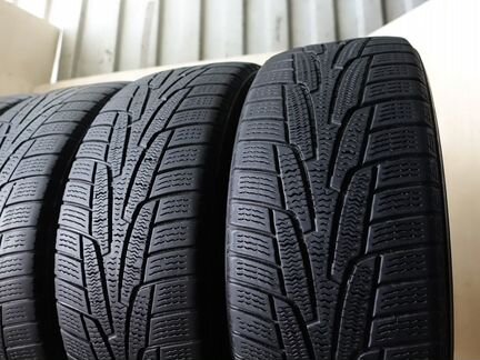 235 65 17 Kumho I Zen KW31 468J XL